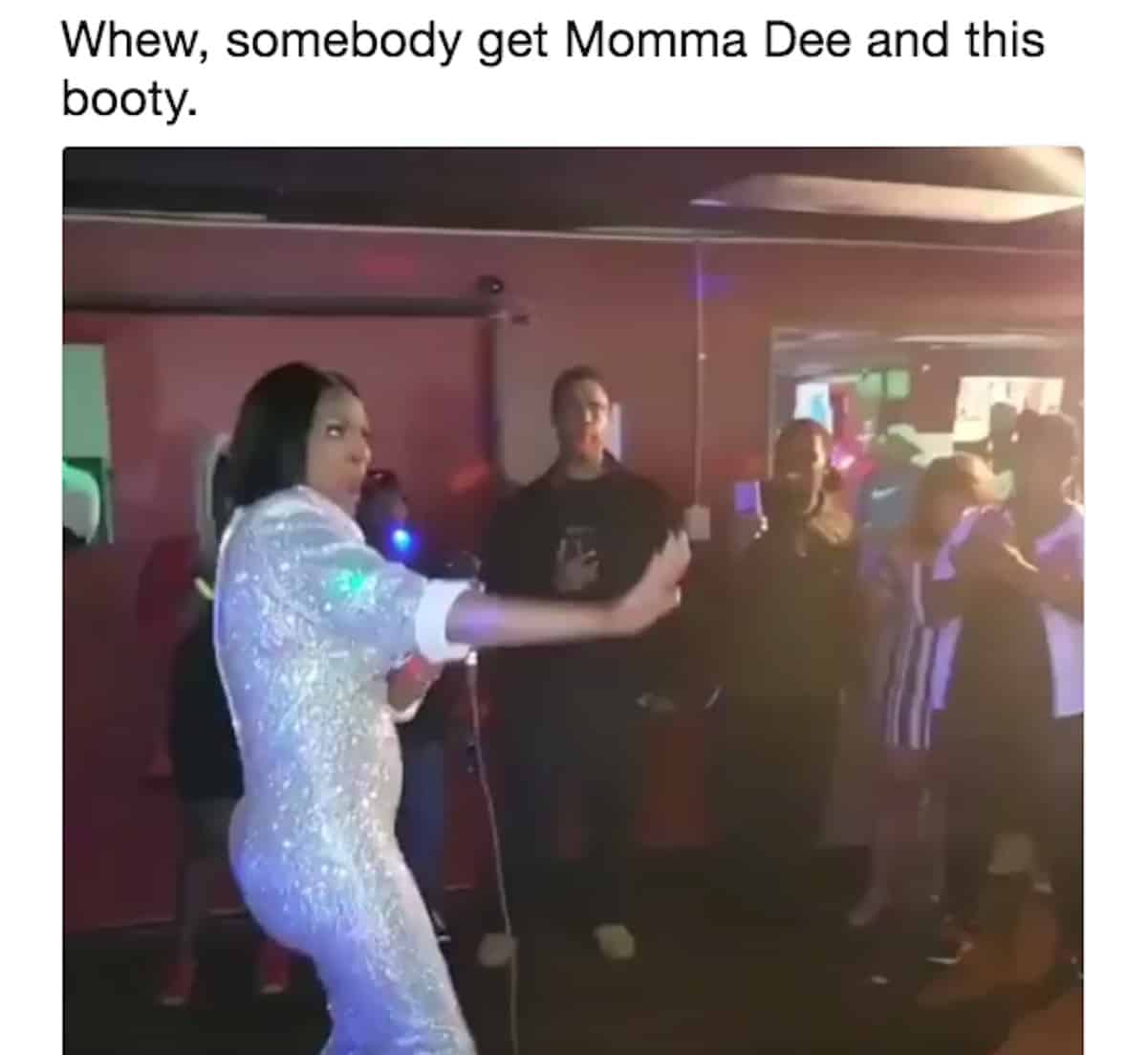momma dee fake butt