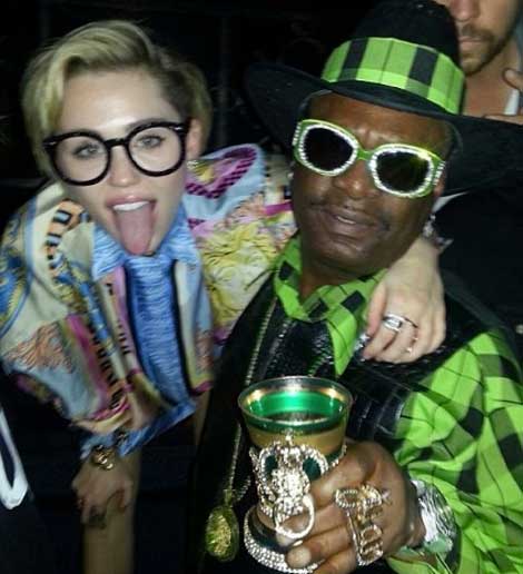 miley-pimpin-don-juan