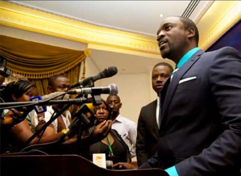 Akon versus Hiphop Rappers