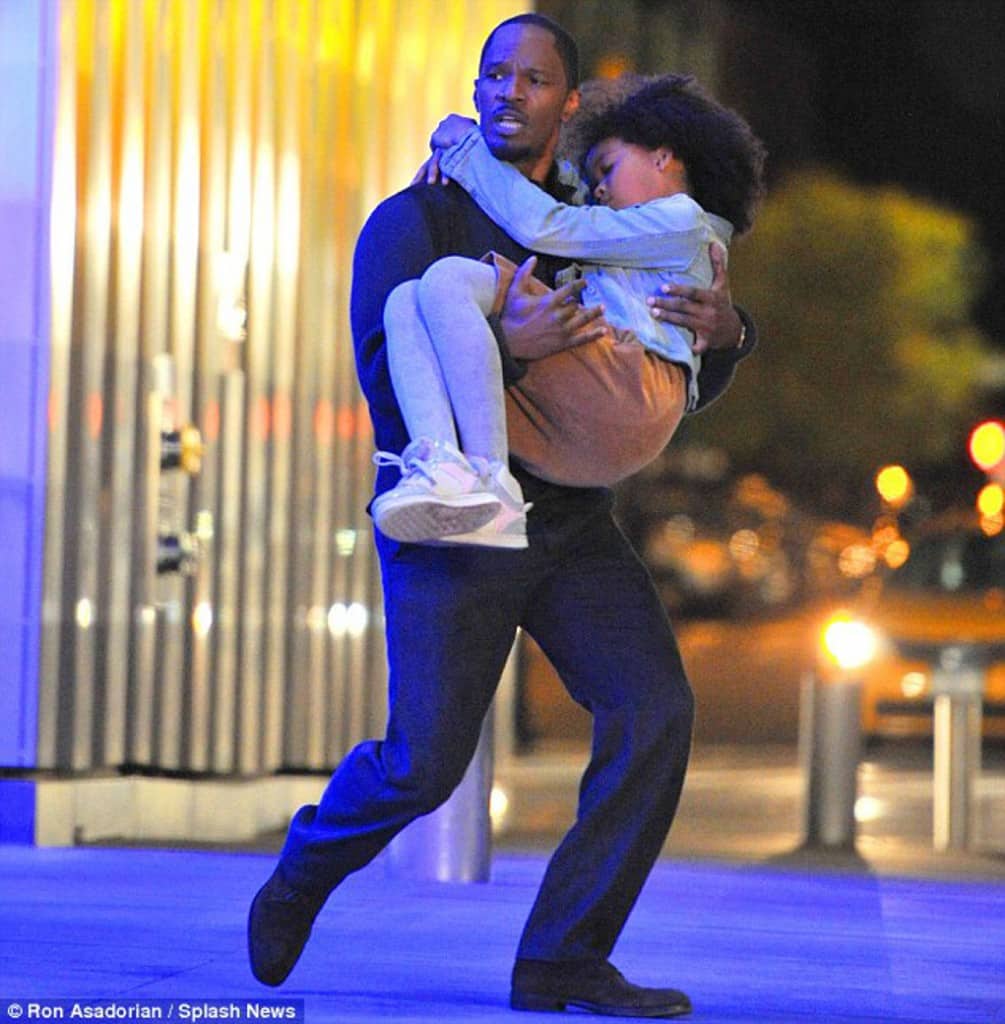 Jamie Foxx Heroically Saves Stranger From Burning Car Hollywood Street King 