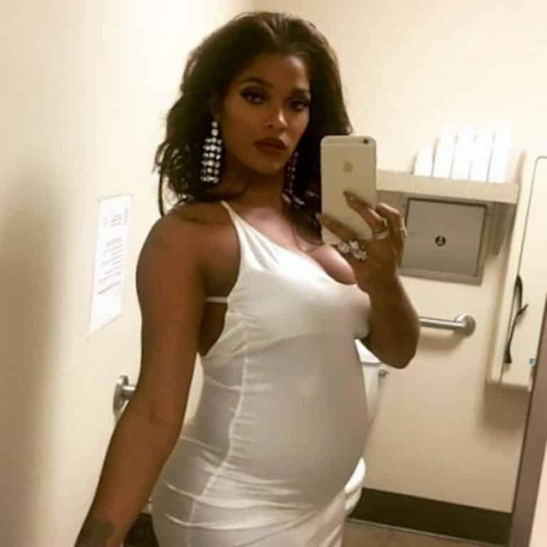 Video of Joseline Hernandez Getting Lap Dance at Her Baby Shower!