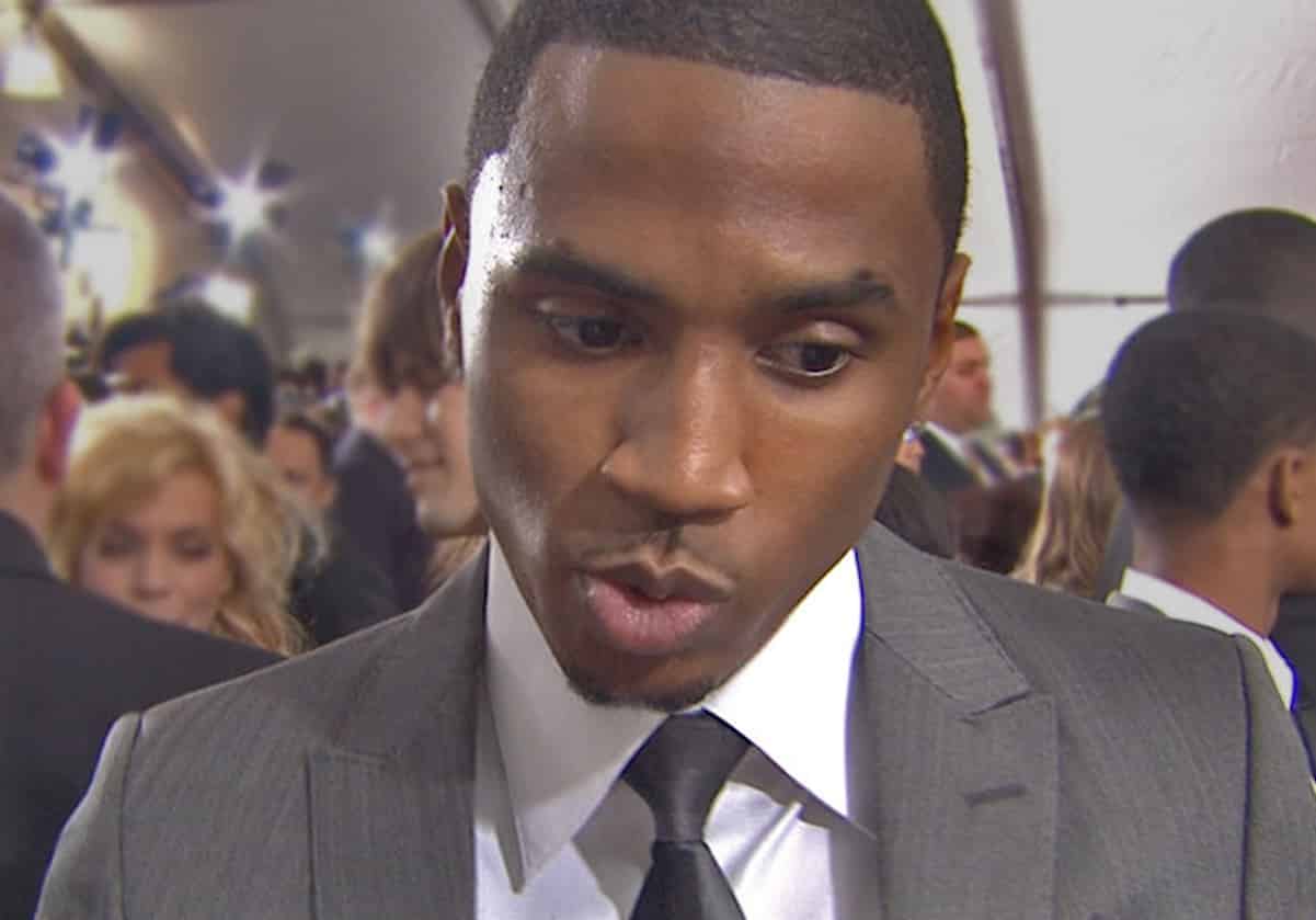 trey songz hits girl face